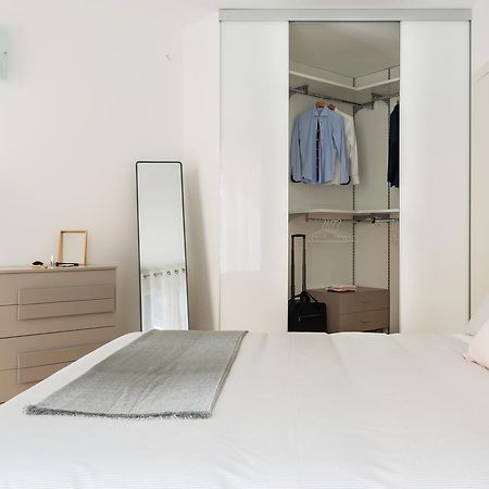 Joivy Sunny 1-Bed Flat With Balcony Apartman Milánó Kültér fotó